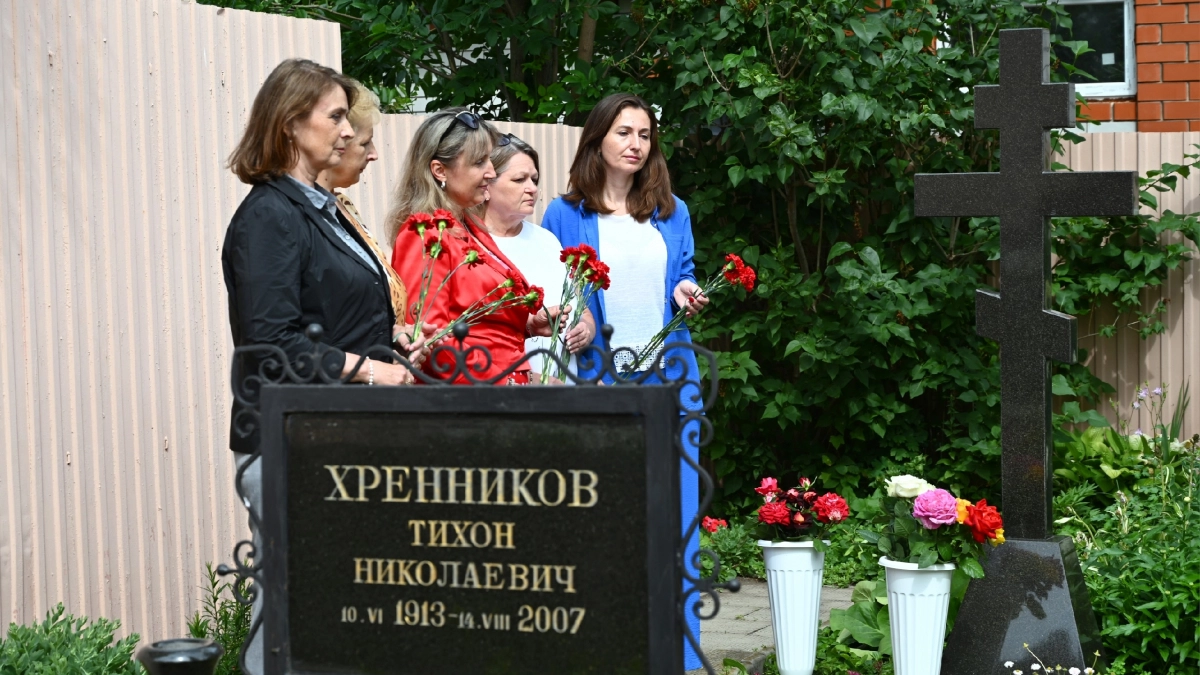 В Ельце почтили память композитора Тихона Хренникова в доме-музее