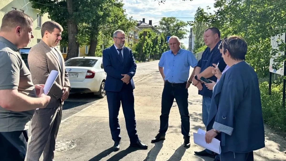 Щербаков потребовал переделать дорогу на Прокатной