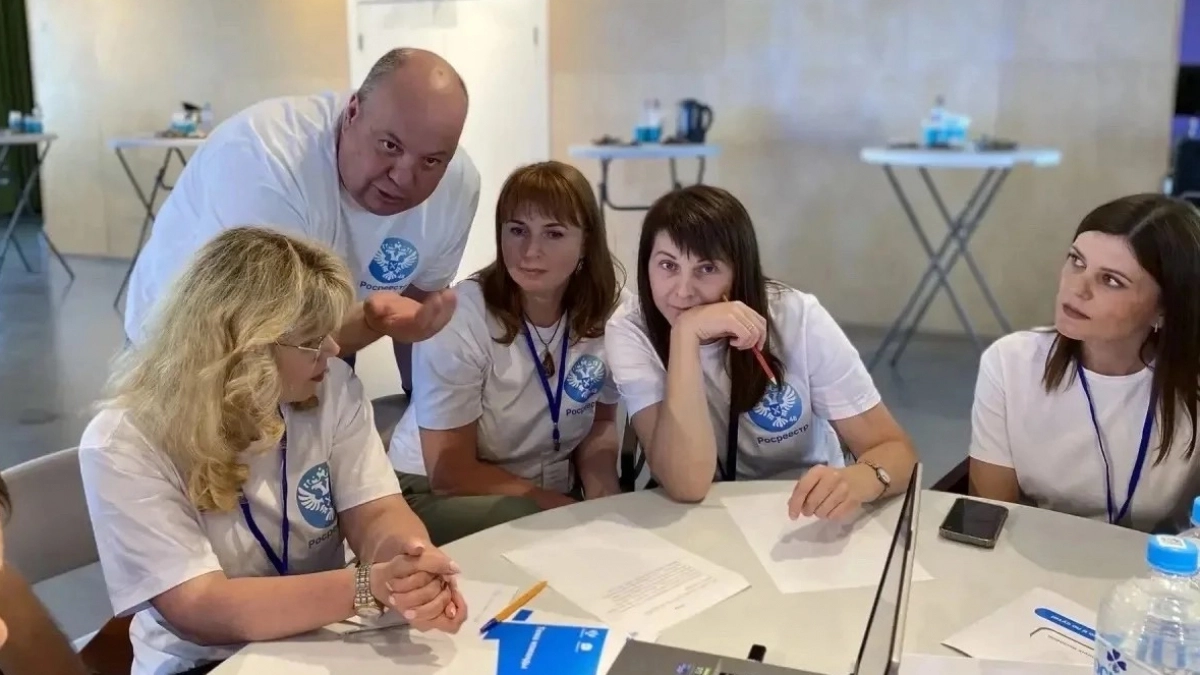 Пять ведомств Липецкой области провели стратегическую сессию по земле и недвижимости