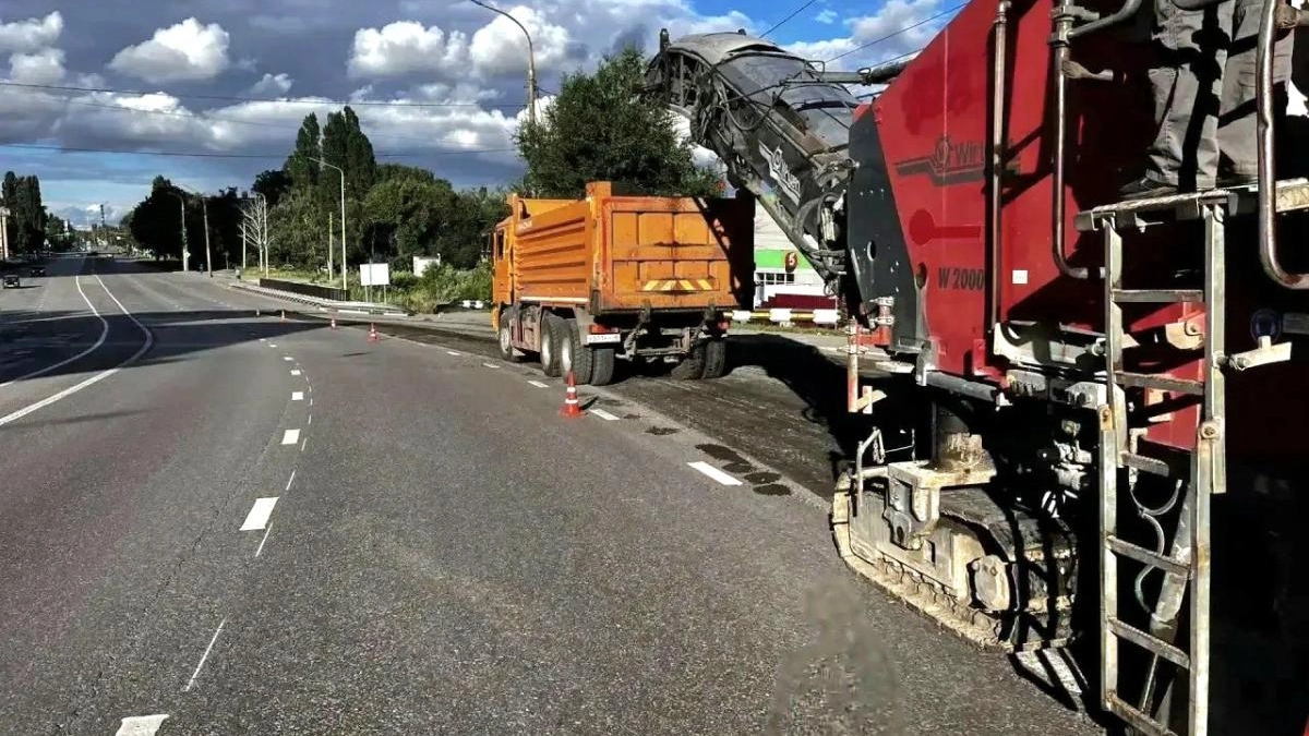 На Студеновской снимают старый асфальт