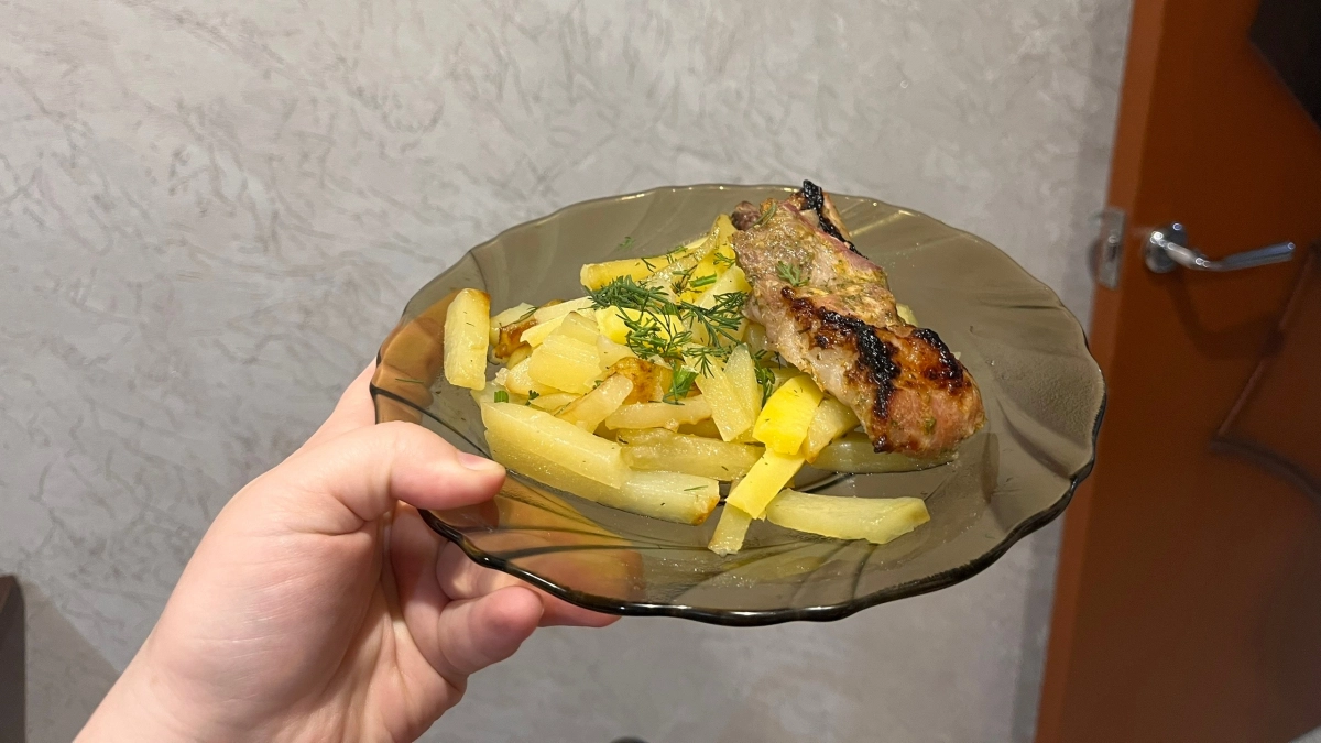Запомните 3 правила для вкусной жареной картошки: что жарится первым - румяная, не разваливается и не прилипает