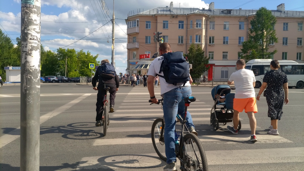 Верховный Суд отменил старое правило: вот как теперь пропускать пешеходов, чтобы не получить штраф
