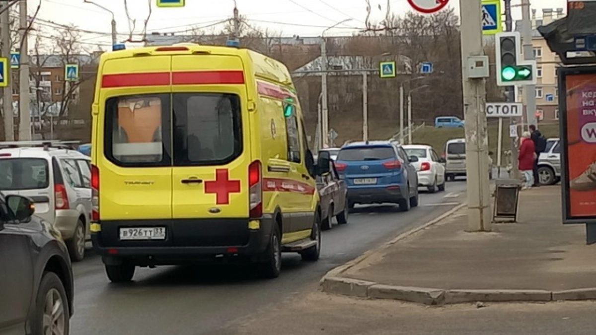 Тело утонувшего мужчины поднято из пруда в Тербунском округе