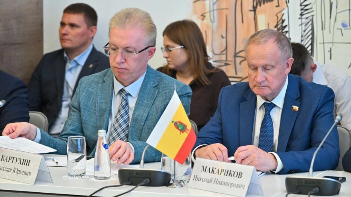 В Ельце на совете законодателей ЦФО обсудили трудоустройство ветеранов