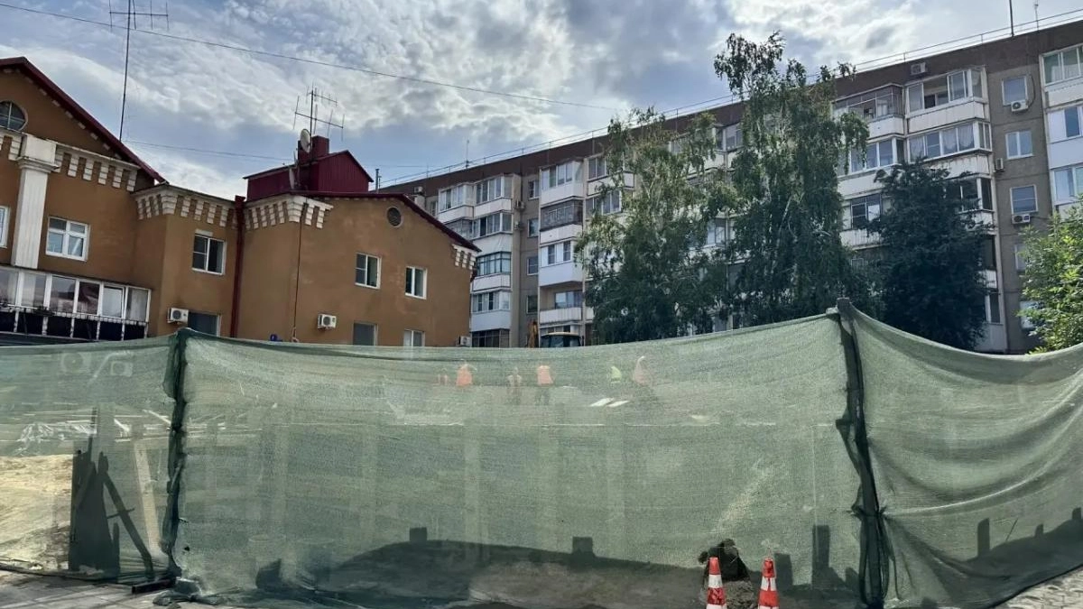 Федеральный проект забуксовал на двух улицах сразу