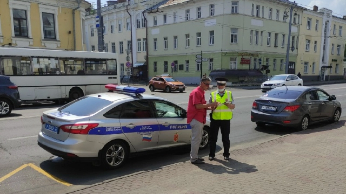 Как избежать штрафа за непропуск пешехода: новые рекомендации Верховного Суда