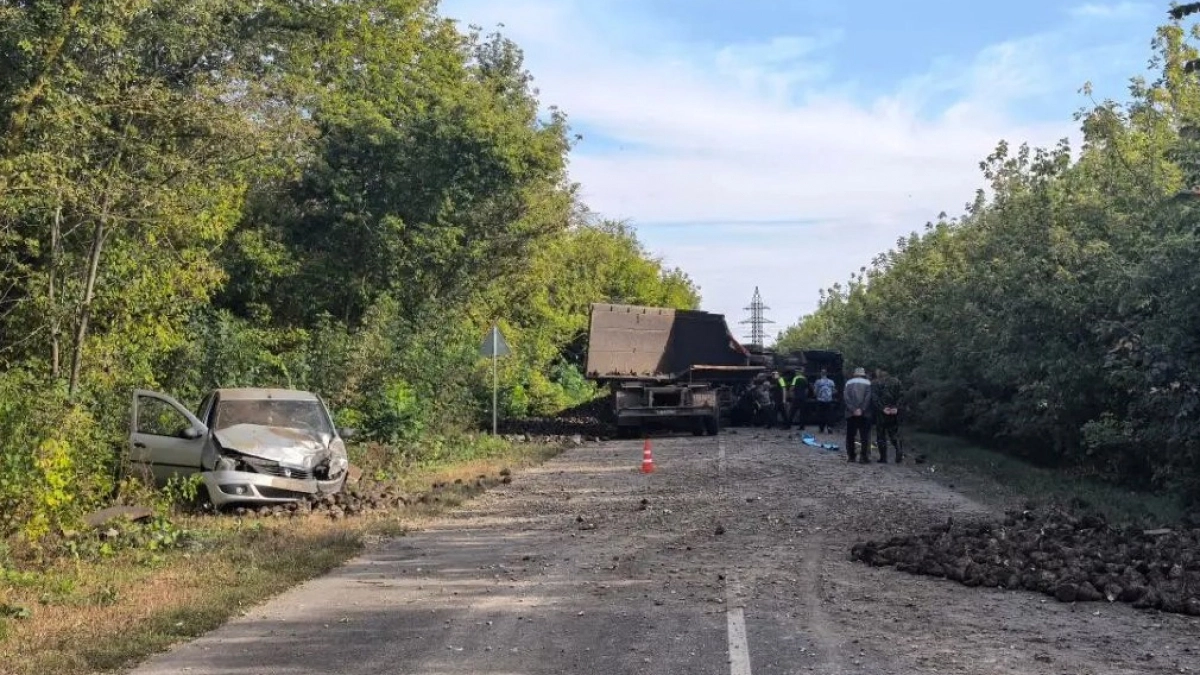 Мотоцикл вспыхнул после столкновения на Гагарина