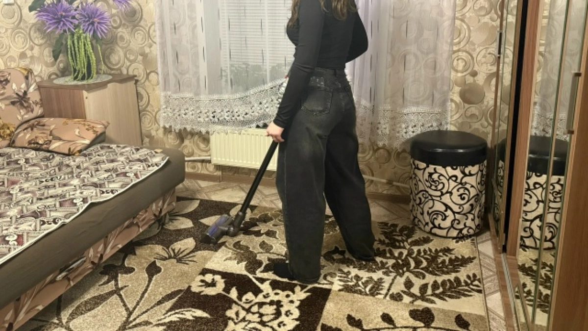 Как правильно освежить ковёр: простое и быстрое решение с лавровым листом за 20 минут