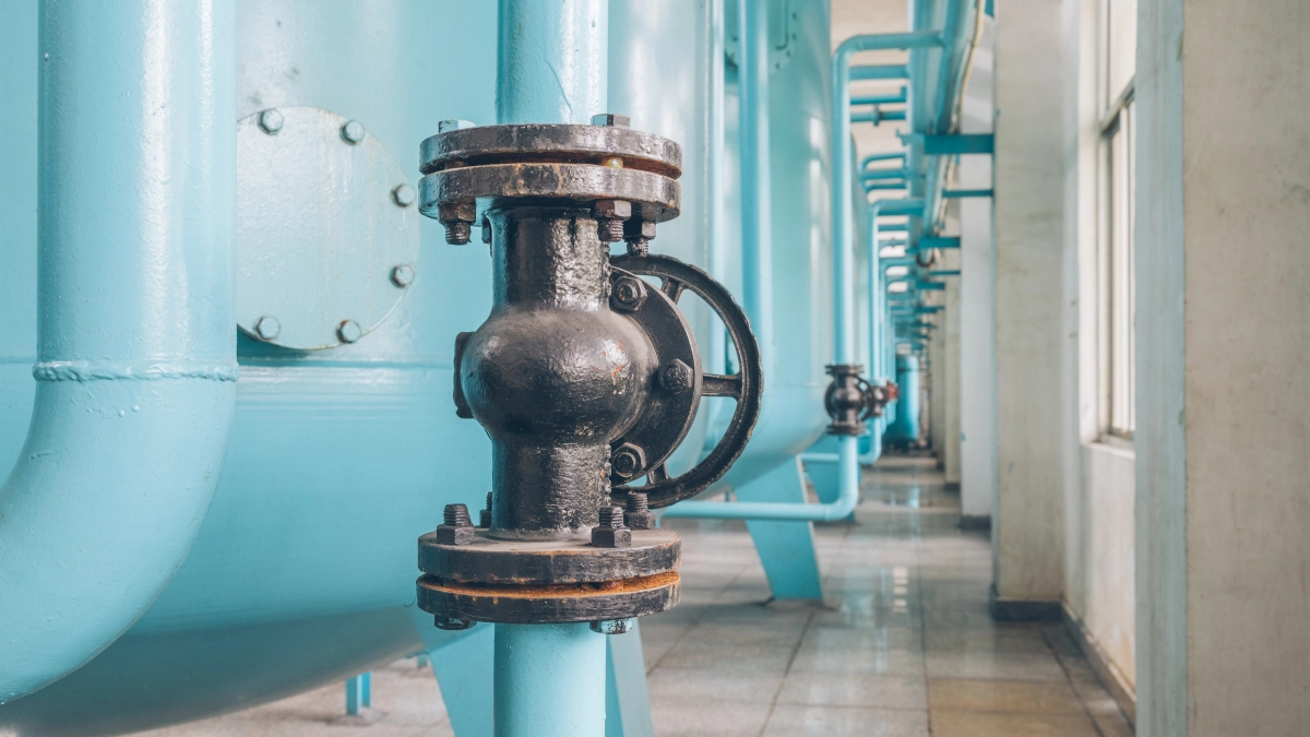 В Лев-Толстовском районе погрузчик пробил газопровод на 4,2 миллиона