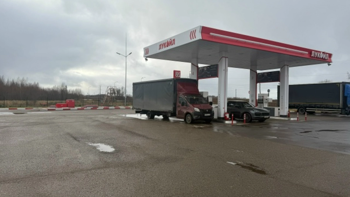 В Липецкой области топливо было доступно на 66 автозаправках 11 октября