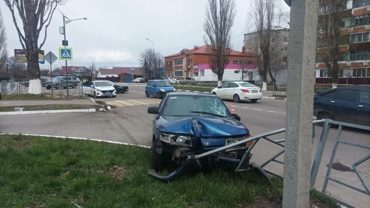 В Грязях будут судить 19-летнего водителя за наезд на женщину на «зебре»