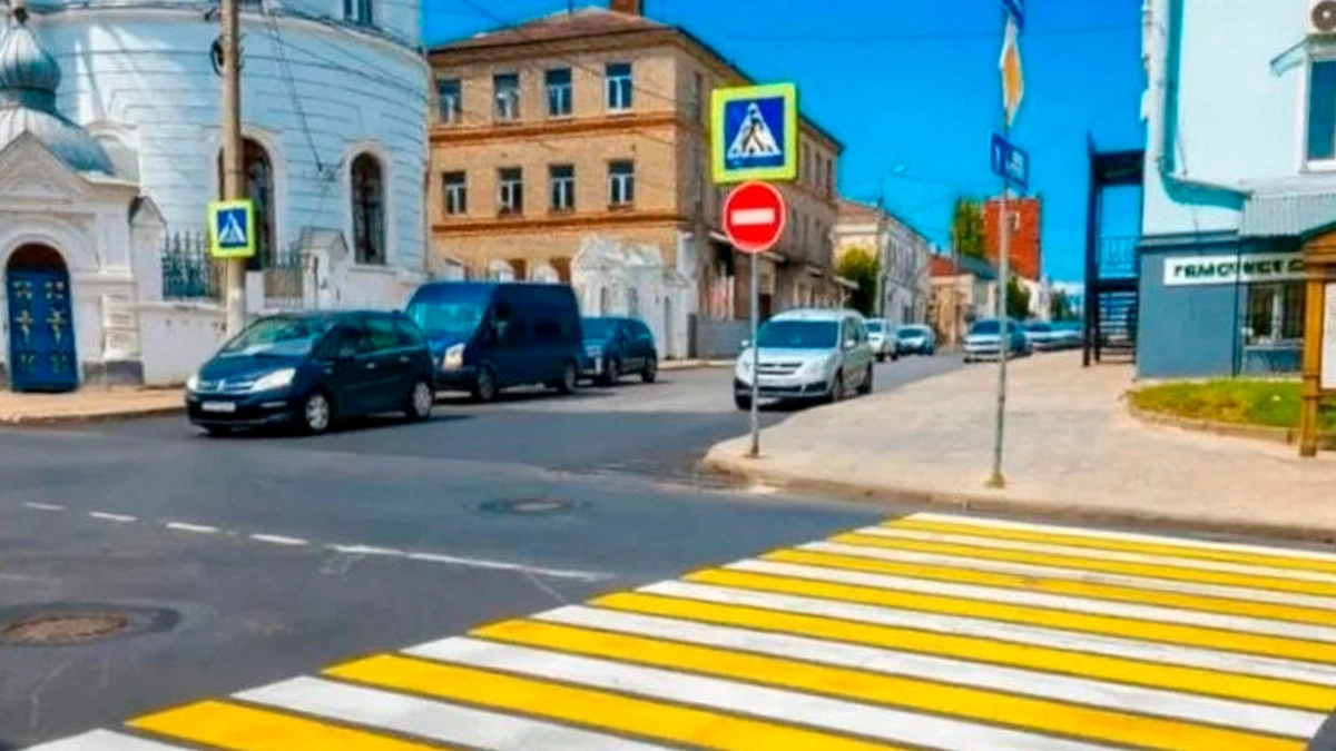 В Ельце обновили трубы и дорогу на улице Карла Маркса