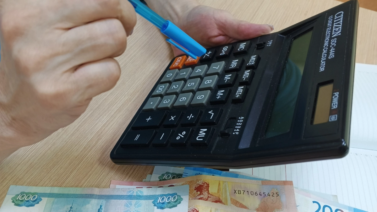 Доплата к пенсии за 25 лет стажа в 2026 году: кому положена прибавка и сколько можно получить