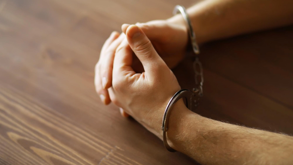 В Липецке задержали закладчика у улицы Сырская