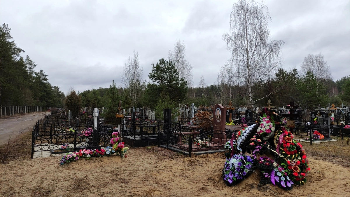Как сделать на кладбище подзахоронение к могиле родственника без проблем: что об этом говорит закон