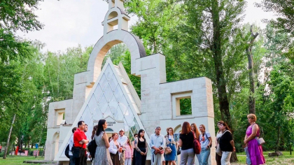 В центре Липецка провели прогулку для тех, кто хочет узнать город заново