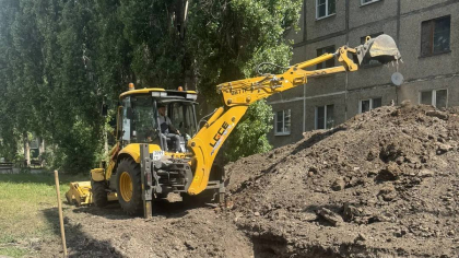 Липецкие коммунальщики меняют теплотрассу на Ушинского